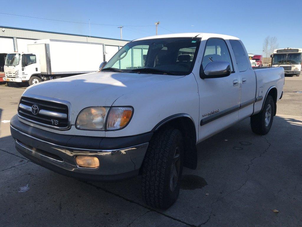 2000 Toyota Tundra SR5 Extra Cab 4x4 Pickup