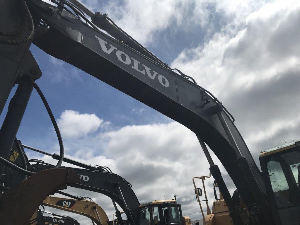 2012 Volvo ECR235DL Hydraulic Excavator