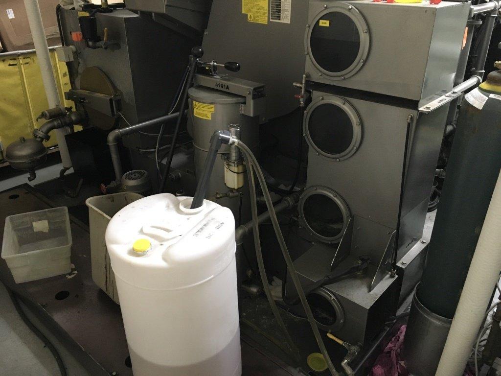 2001 Union DF2000 Dry Cleaning Machine