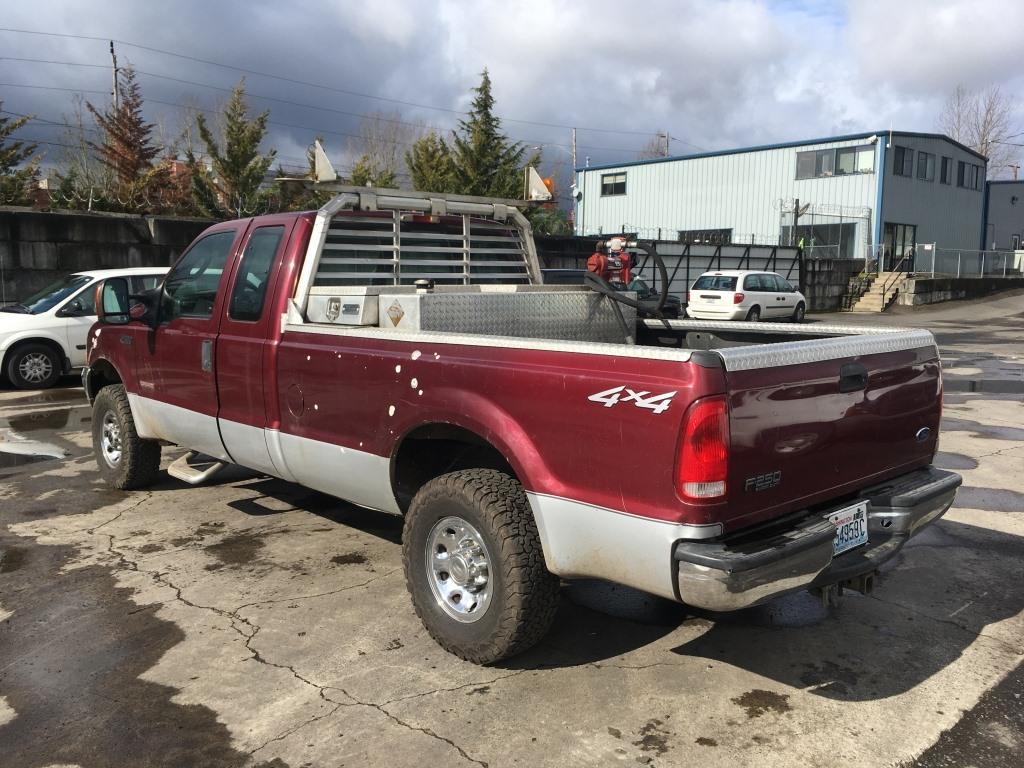 2004 Ford F250 XLT 4x4 Extra Cab Pickup