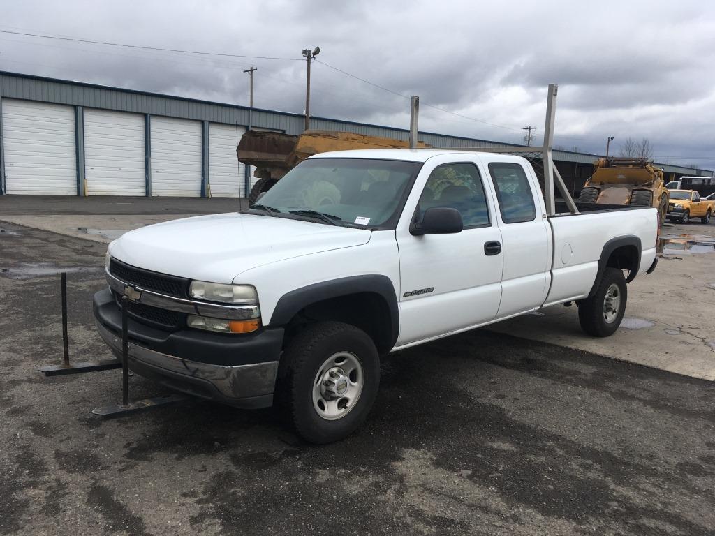 2002 Chevrolet 2500 HD Extra Cab Pickup