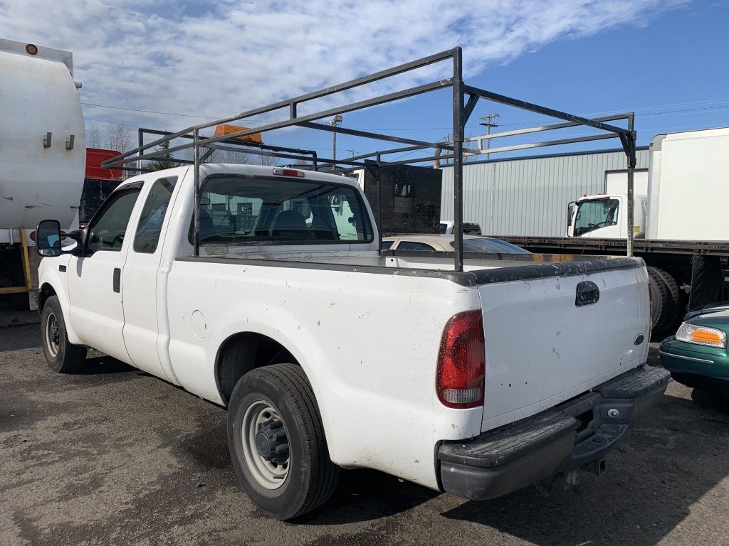 2000 Ford F250 XL SD Extra Cab Pickup