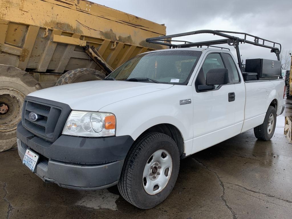 2005 Ford F150 XL Extra Cab Pickup