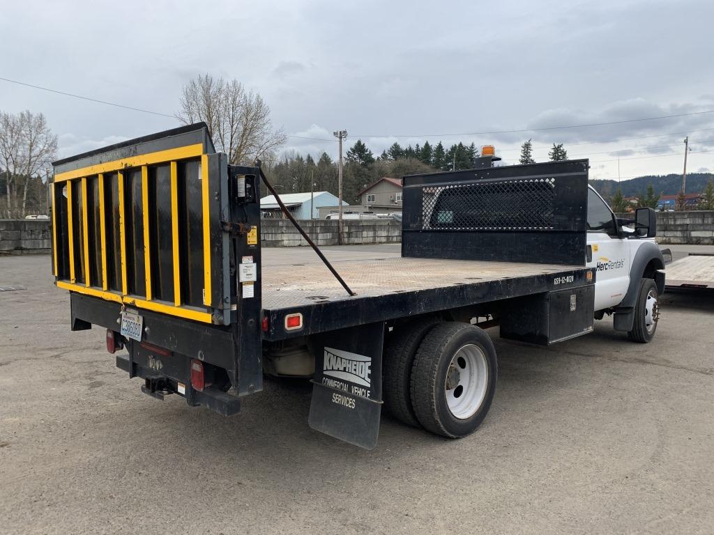 2013 Ford F450 XL SD Flatbed Truck