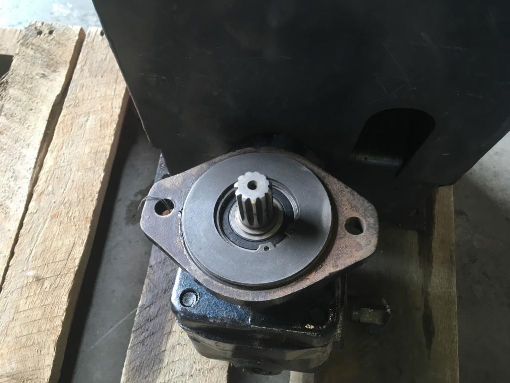 Monarch Hydraulic Pump