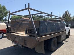1999 Ford F350 XL SD Flatbed Truck