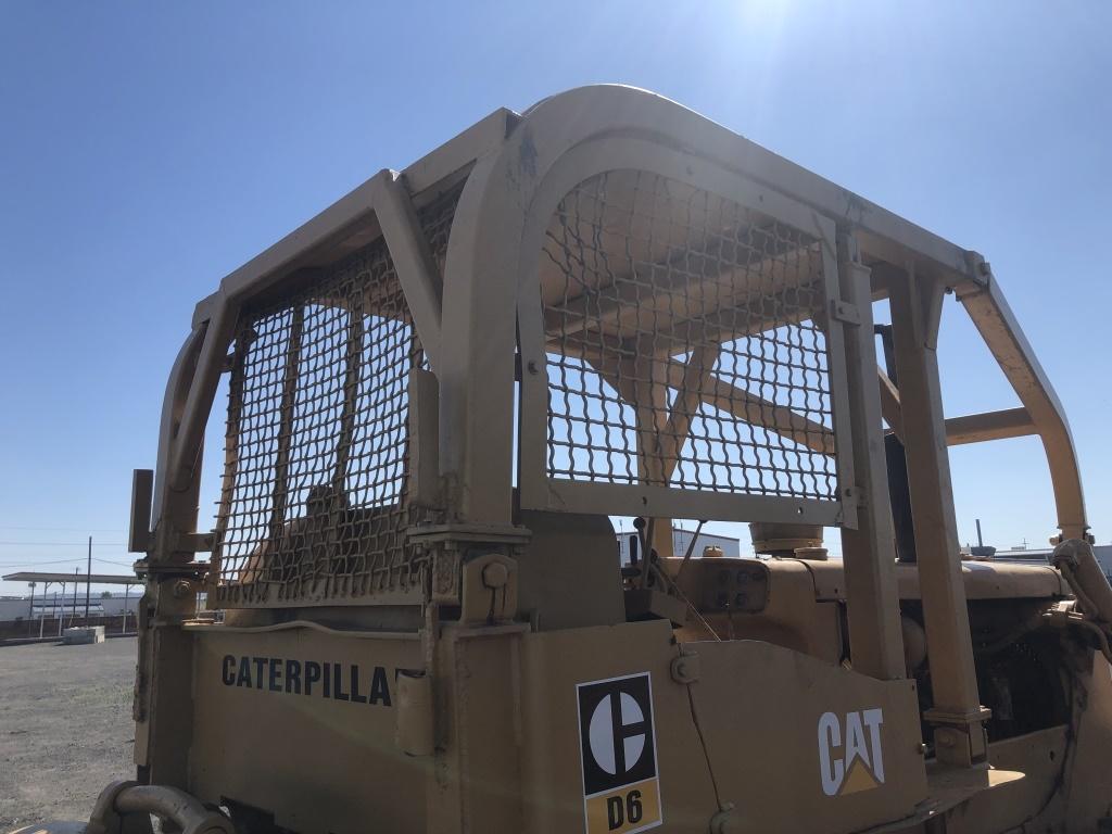 1968 Caterpillar D6C Crawler Dozer