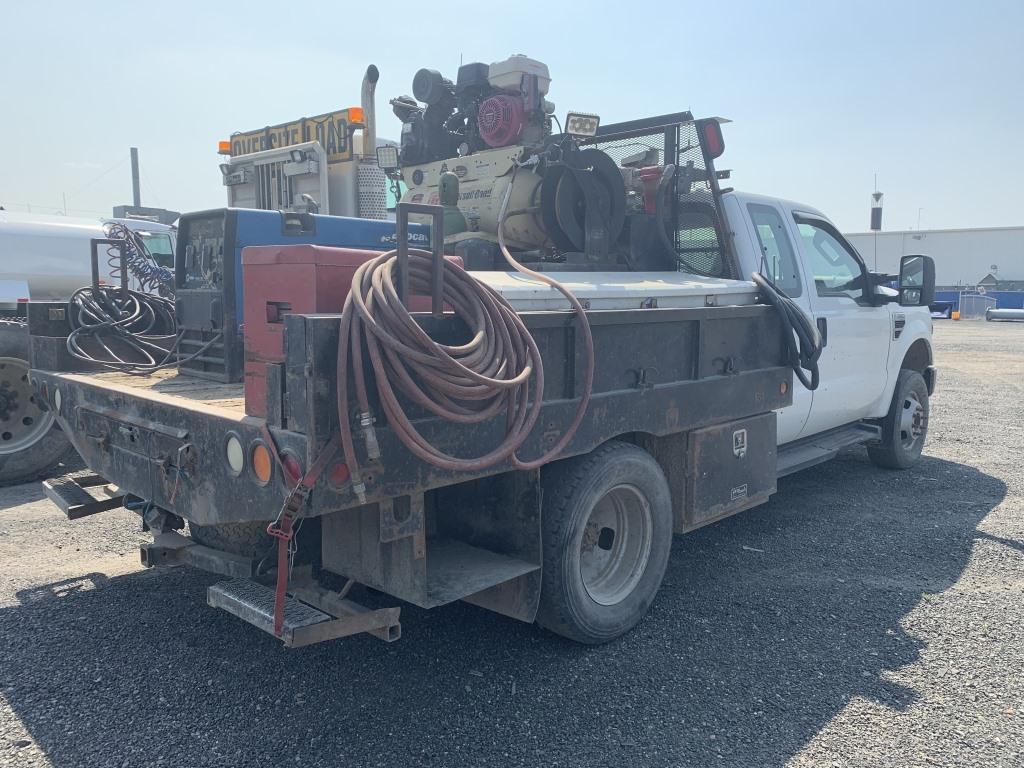 2008 Ford F350 XL SD Extra Cab Flatbed Truck