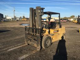 Caterpillar DP50 Forklift