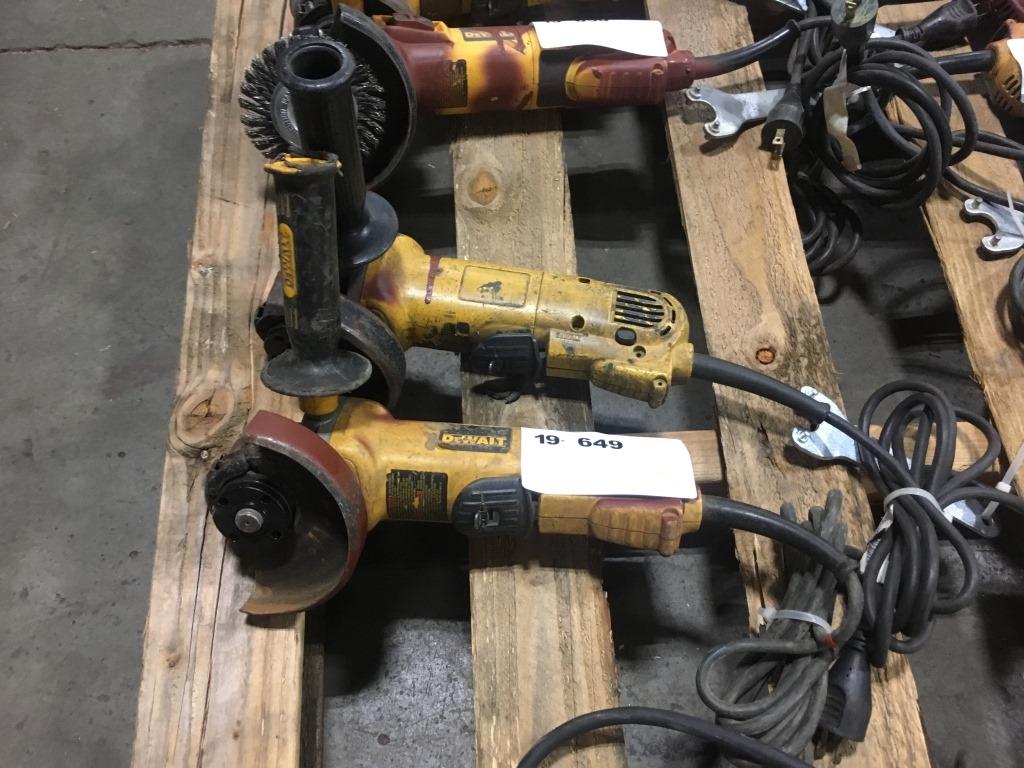 Dewalt 4-1/2in Angle Grinders Qty 2