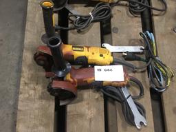 Dewalt 4-1/2in Angle Grinders Qty 2