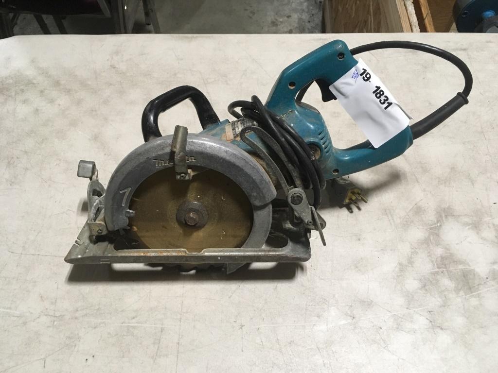 Makita 7-1/4 in Circular Saw