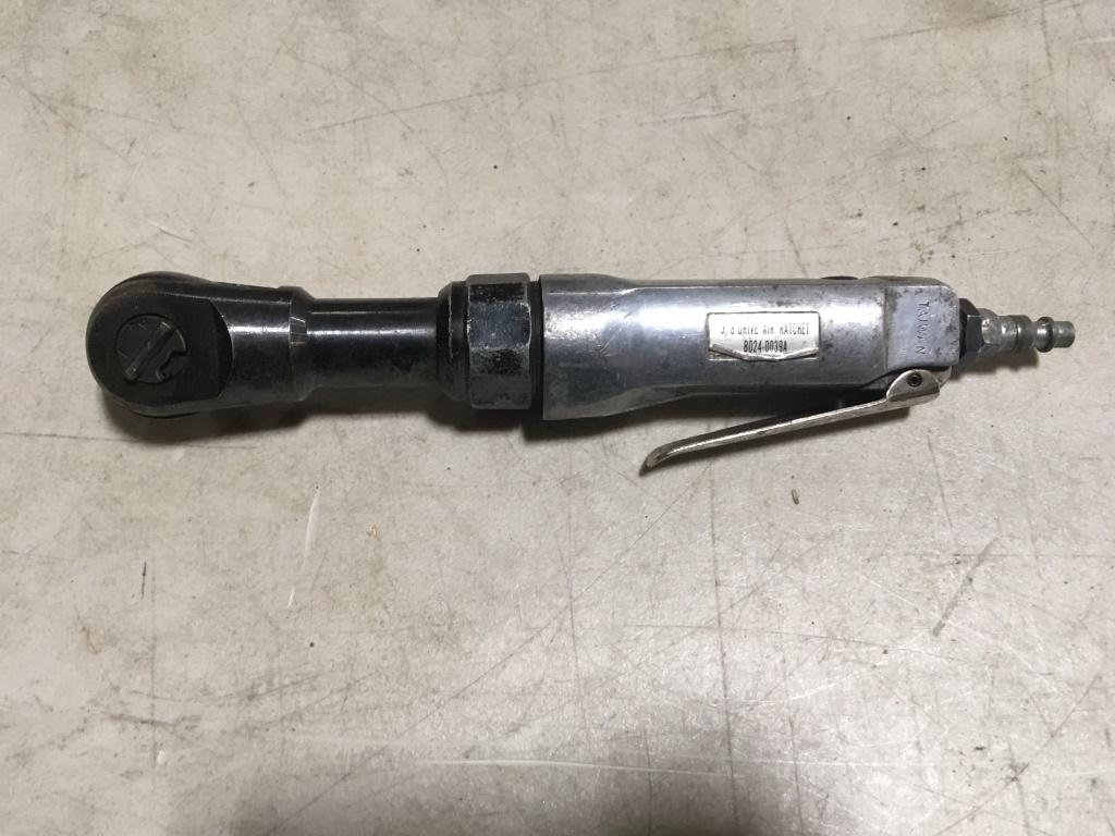Campbell Hausfeld 1/2 in Impact Wrench