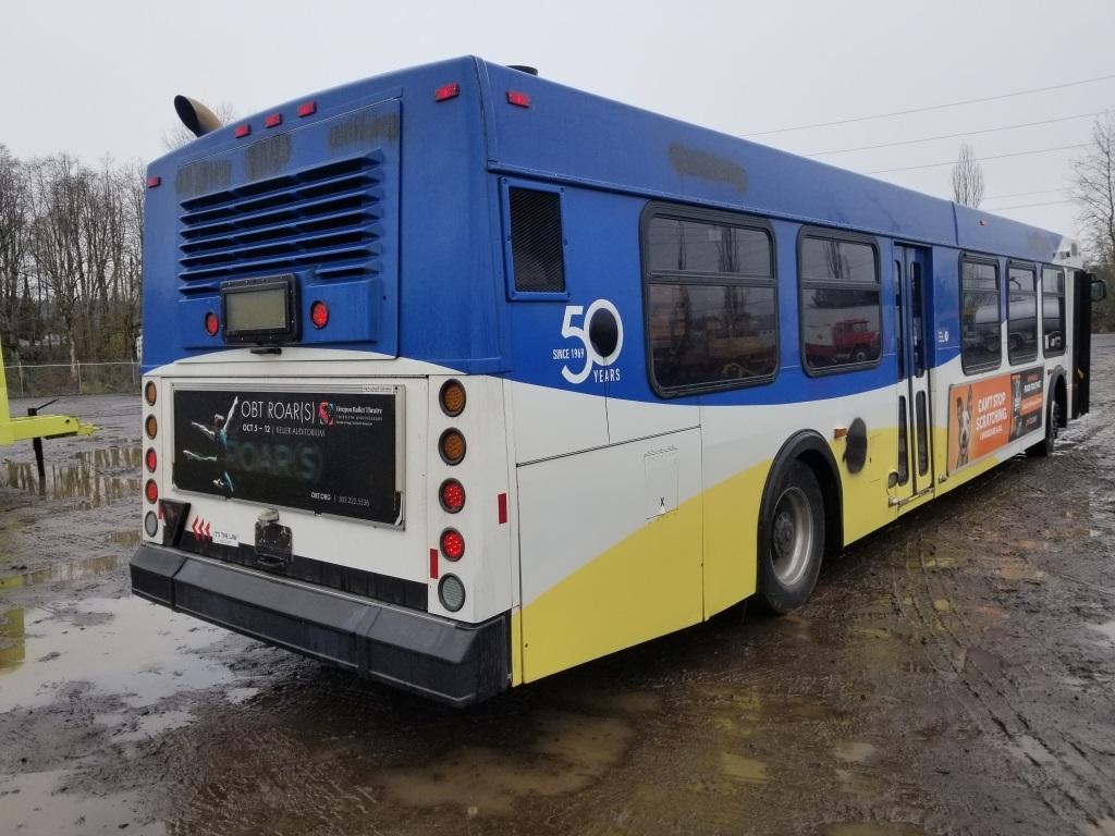 2002 New Flyer D40LF Transit Bus