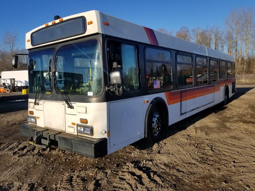 2001 New Flyer D40LF Transit Bus