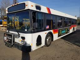 2000 New Flyer D40LF Transit Bus