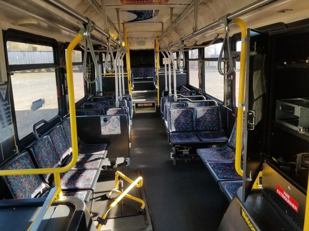 2000 New Flyer D40LF Transit Bus