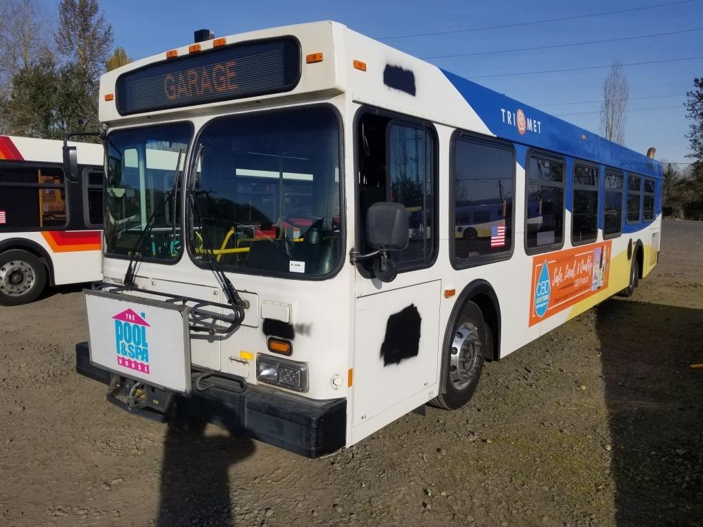 2002 New Flyer D40LF Transit Bus