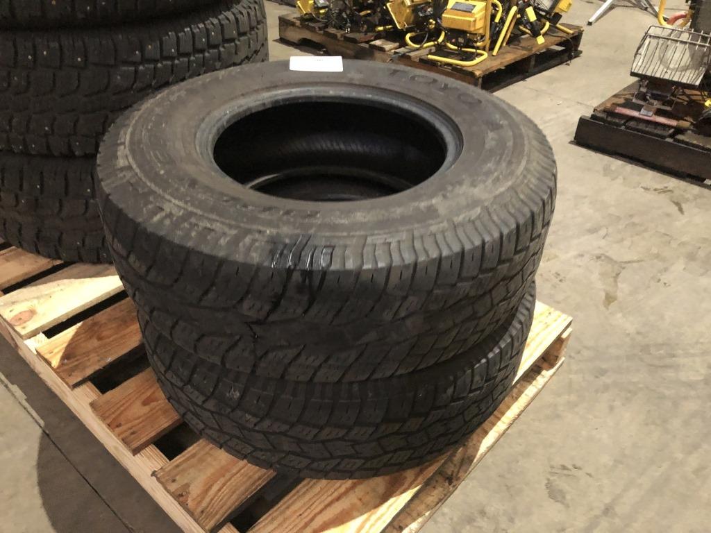 Toyo Open Country A/T 30x9.5R15 Tires