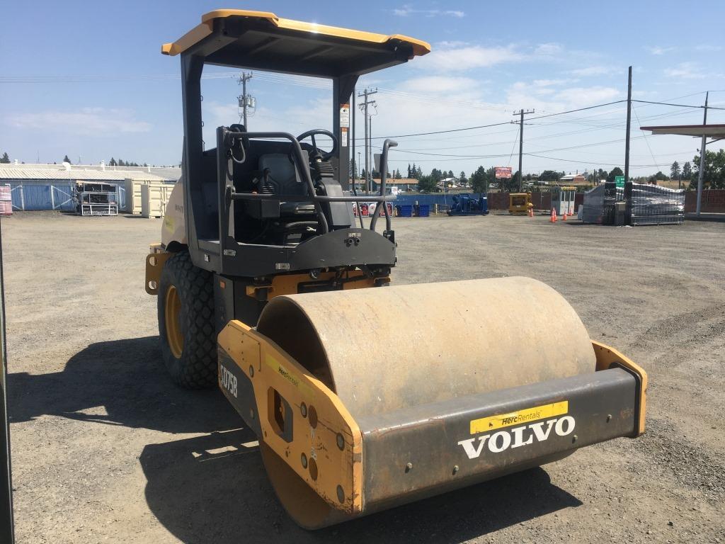 2016 Volvo SD75B Vibratory Roller