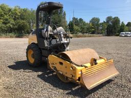 2015 Volvo SD45 Vibratory Roller