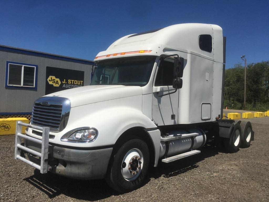 2006 Freightliner T/A Sleeper Truck Tractor