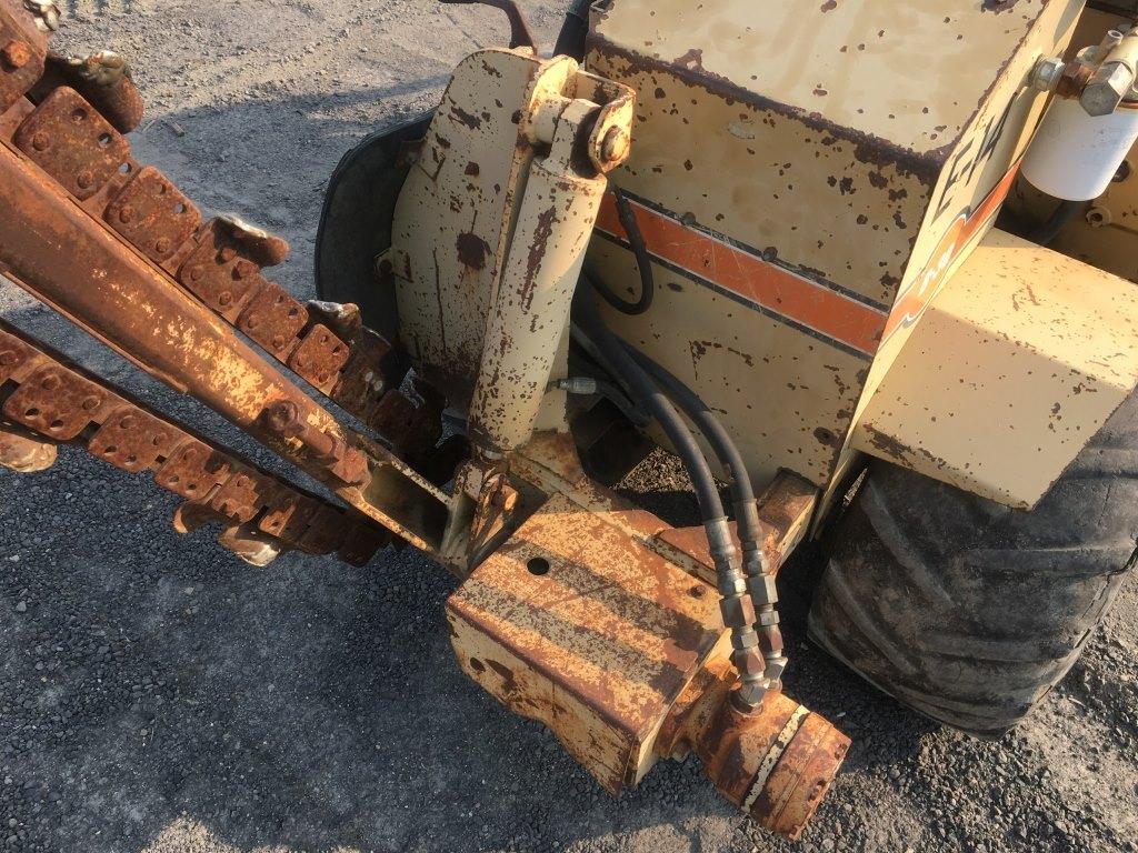 Burkeen B30 4x4 Trencher