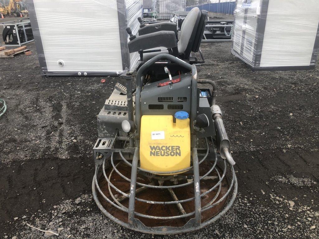 2016 Wacker Neuson CRT-48 Ride On Trowel