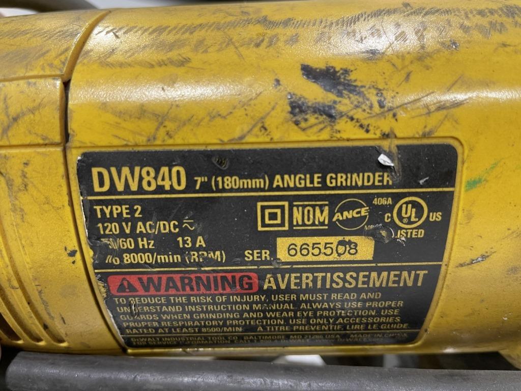 DeWalt DW840 Angle Grinder