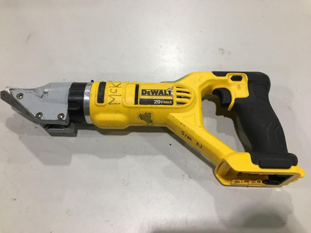 DeWalt DCS494 20V Shear