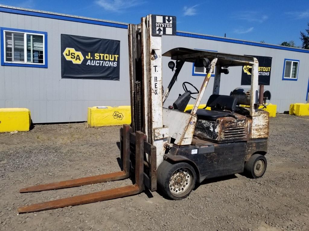 Hyster S-100E Fork Lift