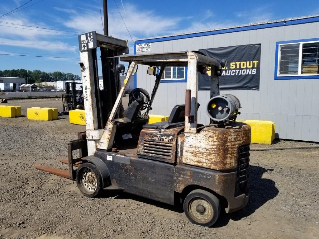 Hyster S-100E Fork Lift