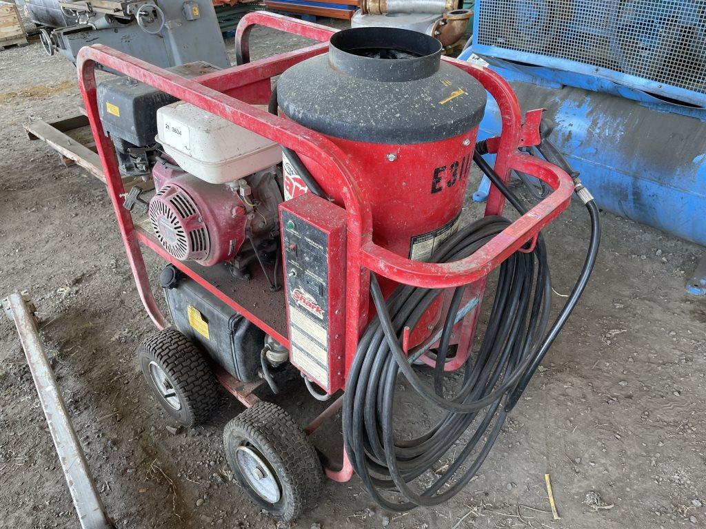 Shark SGP-353037 Pressure Washer