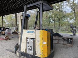 Crown 35RCTT-S Stand Up Forklift