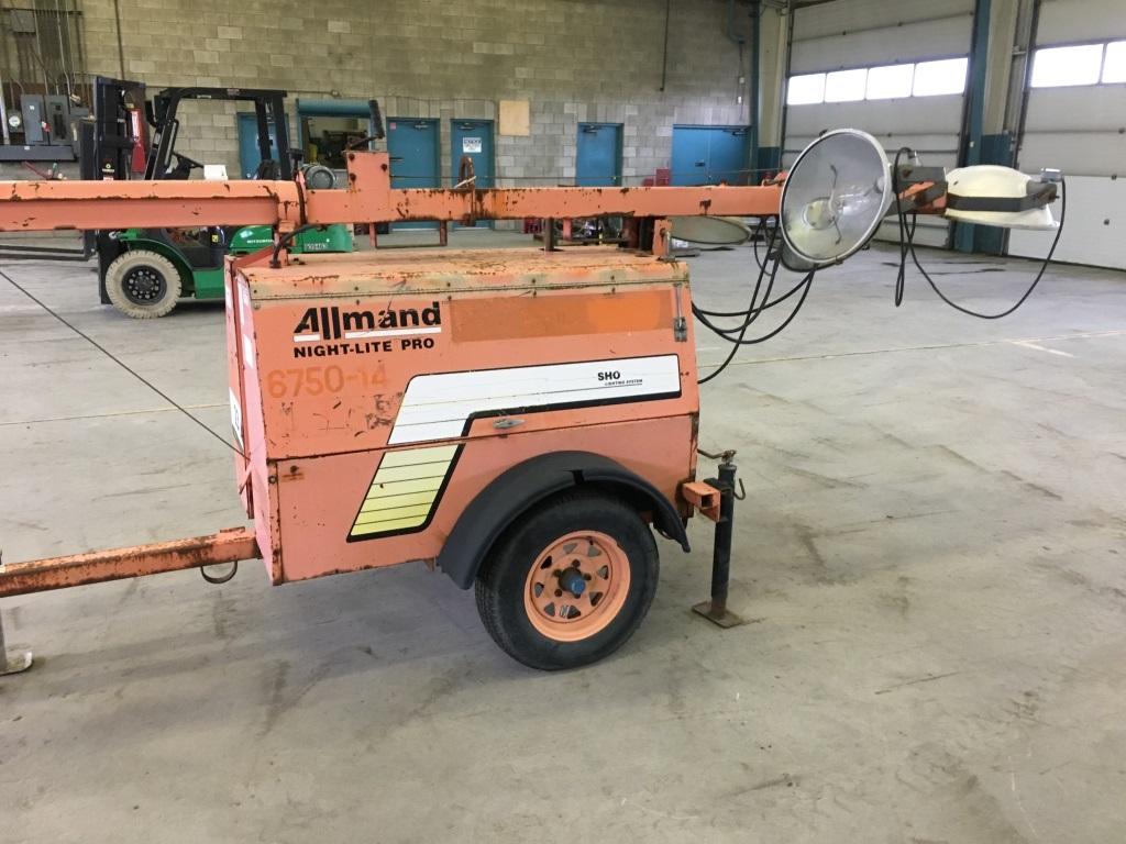 2000 Allmand Nite Lite Pro Towable Light Tower