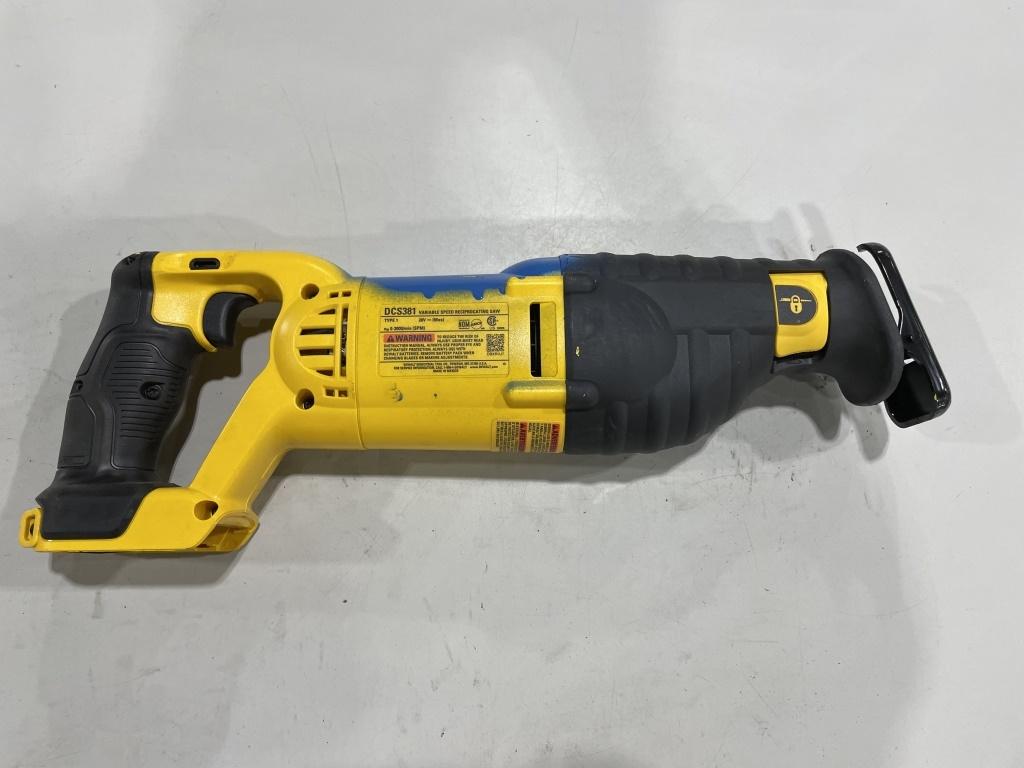 DeWalt DCS381 20V Reciprocating Saw