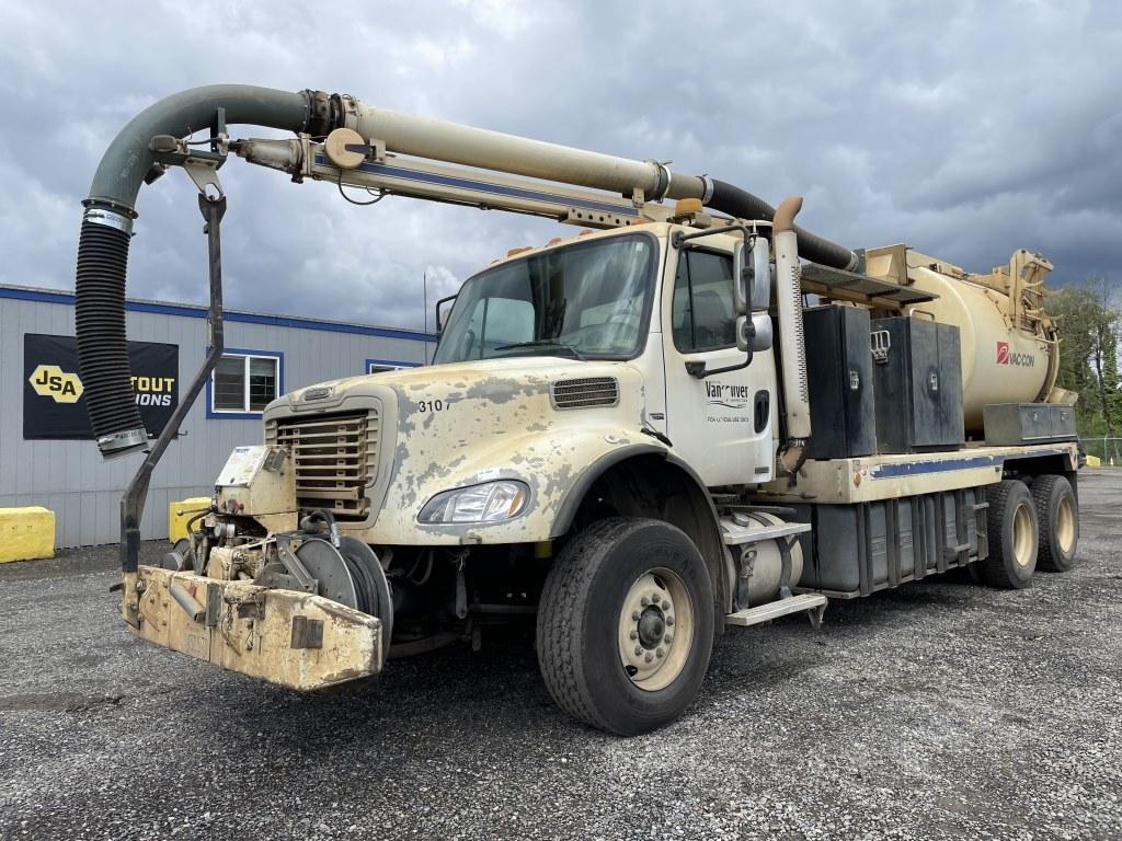 2007 Freightliner M2 Business Class Vacuum Truck