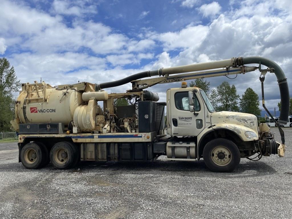 2007 Freightliner M2 Business Class Vacuum Truck