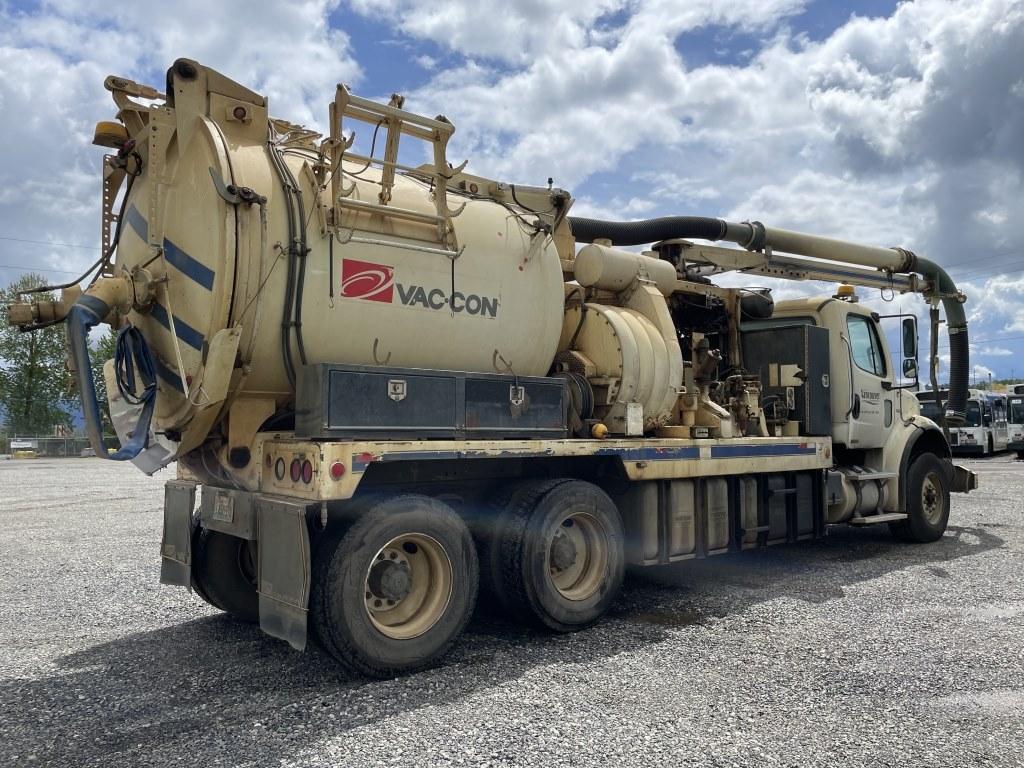 2007 Freightliner M2 Business Class Vacuum Truck