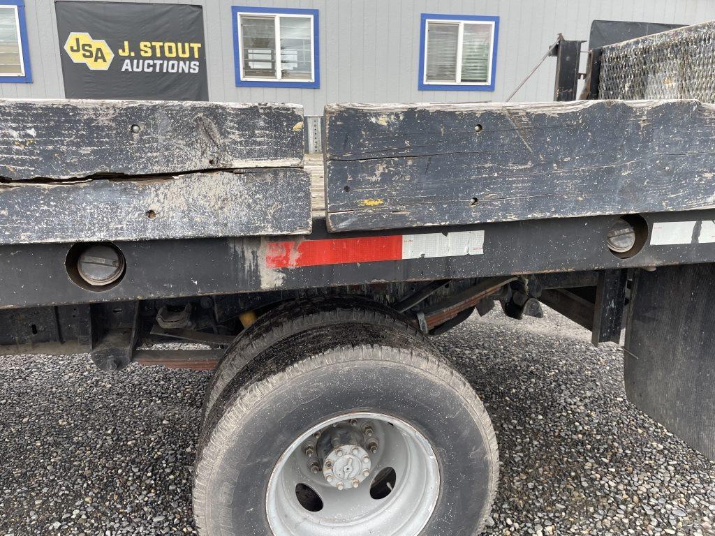 1997 Ford F-Series SD Flatbed Truck