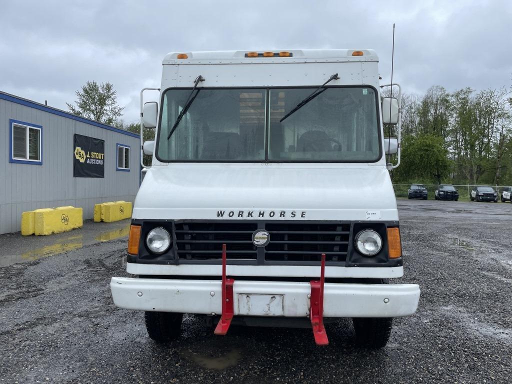 2005 GMC Workhorse FT-1261 Step Van