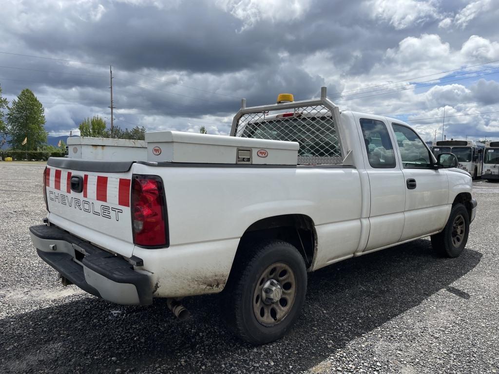 2006 Chevrolet 1500 4x4 Extra Cab Pickup