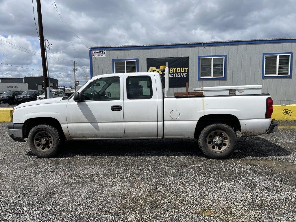 2006 Chevrolet 1500 4x4 Extra Cab Pickup