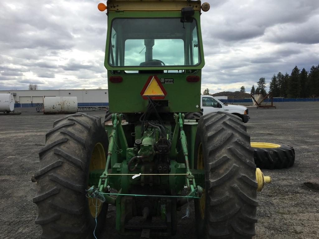 John Deere 7520 4x4 Ag Tractor