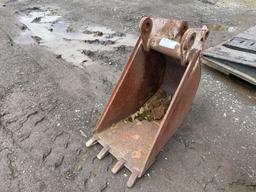 18" Dig Bucket