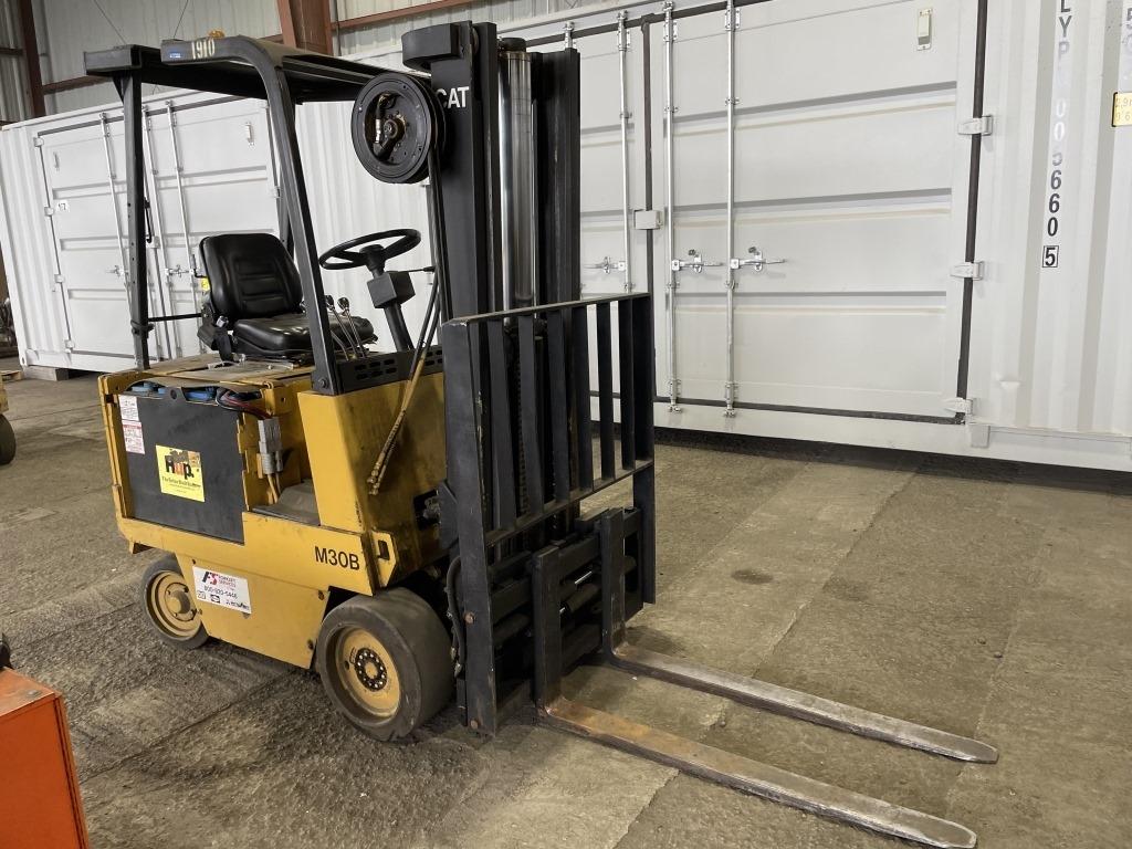 Caterpillar M30B Forklift