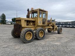 1972 Clark 368 Motor Grader