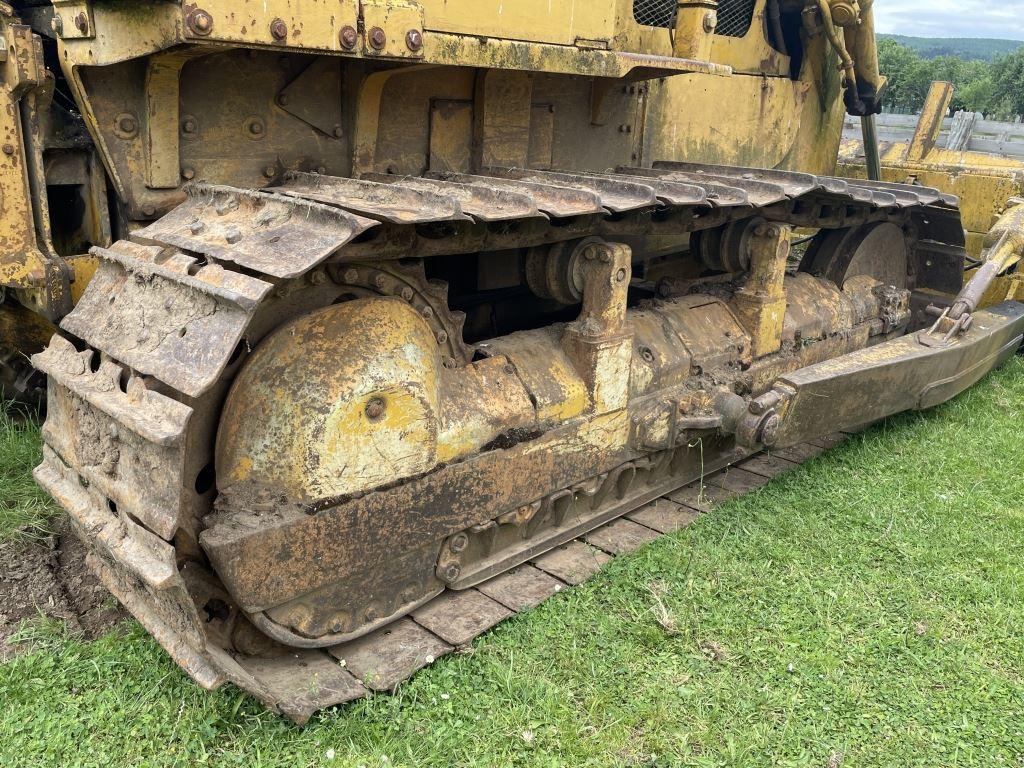 Komatsu D65E Crawler Dozer