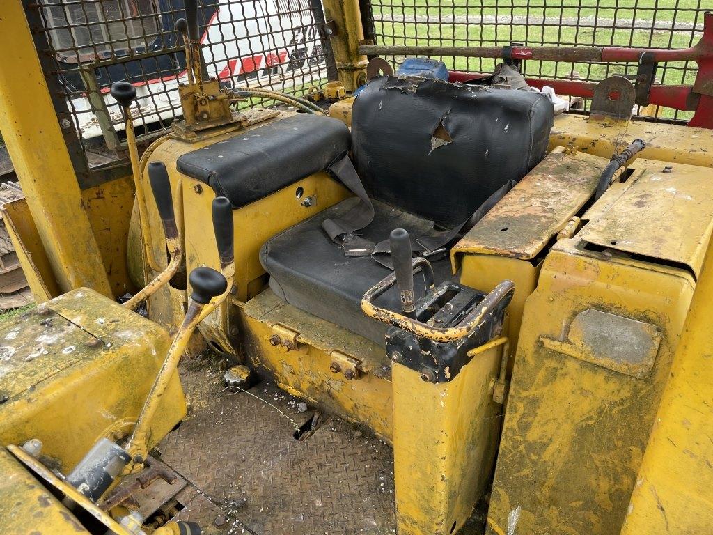 Komatsu D65E Crawler Dozer