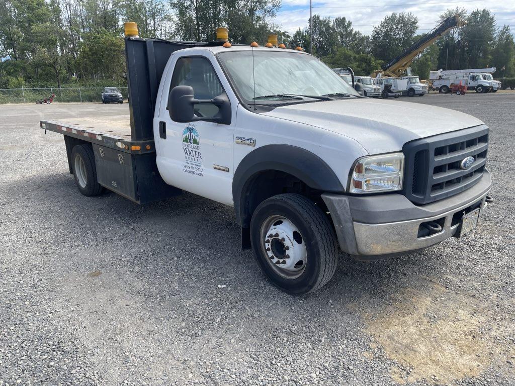 2006 Ford F550 Flatbed Truck